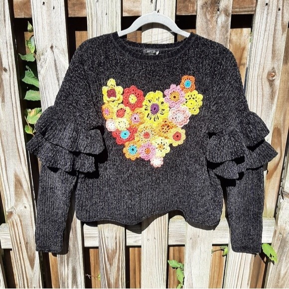 Apt 9 Floral Sweater Black Chenille Ruffles Sleeves Flowers Embroidered Size L - Picture 11 of 13